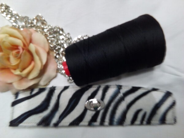 Queen Elizabeth ecopelliccia zebra