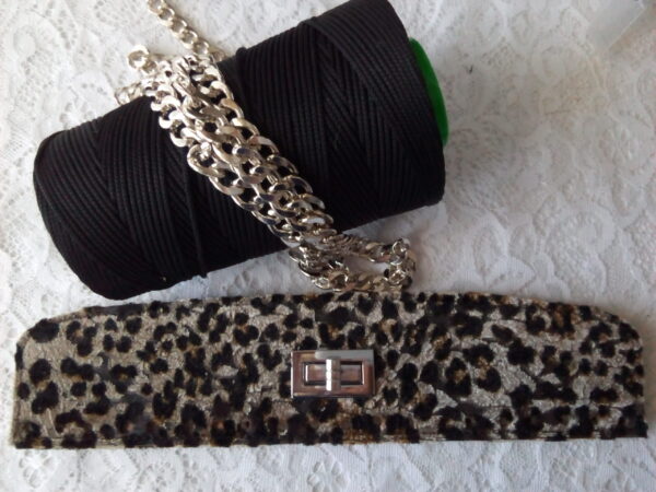 Queen Elizabeth velluto leopardo