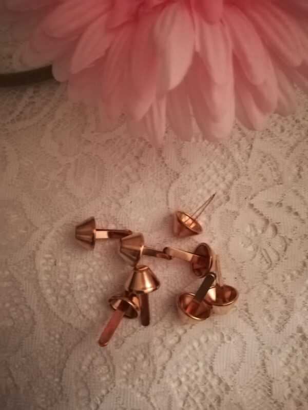 Piedini oro mm.13