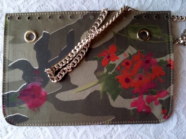 Patella militare mimetico fiori 2