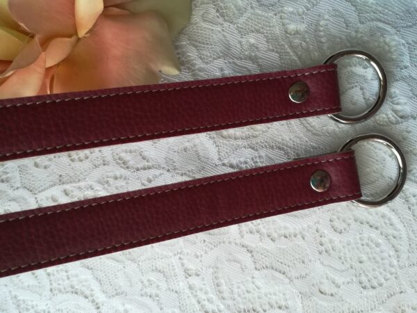 Manici ecopelle con anello bordeaux