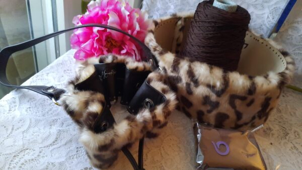Winter love - imitazione visone bordeaux + pelle - immagine 9
