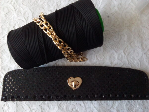 Queen Elizabeth paillettes nero