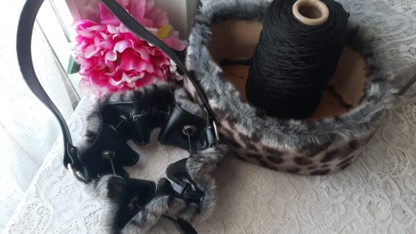Winter love - imitazione castoro stampa leopardo grigio + pelle