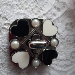 Chiusura 4 cuori