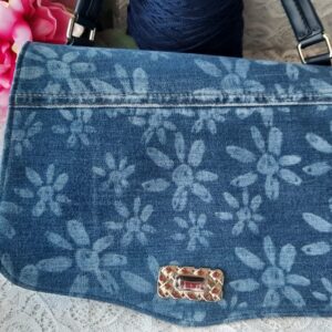 Barcellona, il kit - denim fiore mango